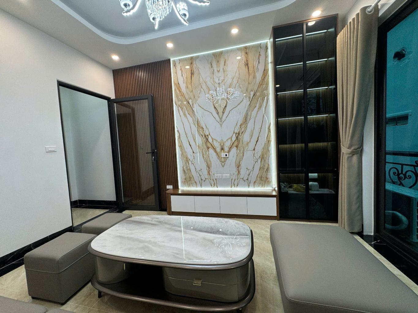 Bán Gấp - Nhà Xuân Đỉnh - Lô Góc - Gần Ô Tô - Full Nội Thất - An Ninh Tuyệt Đối