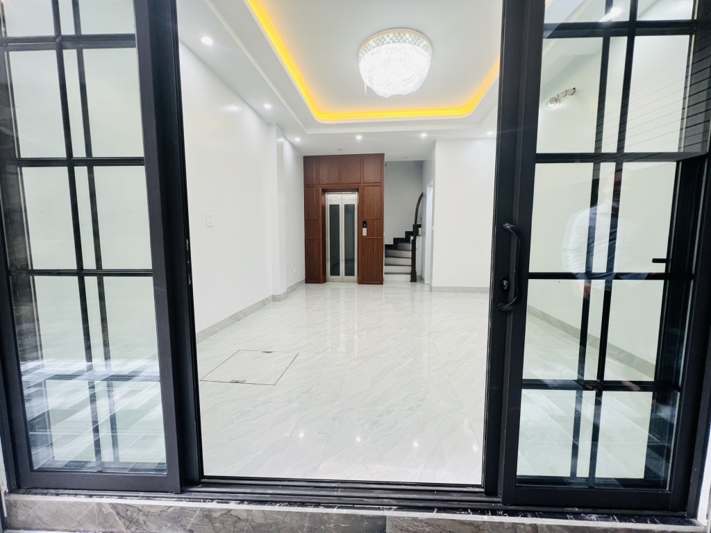 Siêu phẩm Xuân Đỉnh,Bắc Từ Liêm,lô góc,thang máy,hàng.xóm Ngoại Giao Đoàn