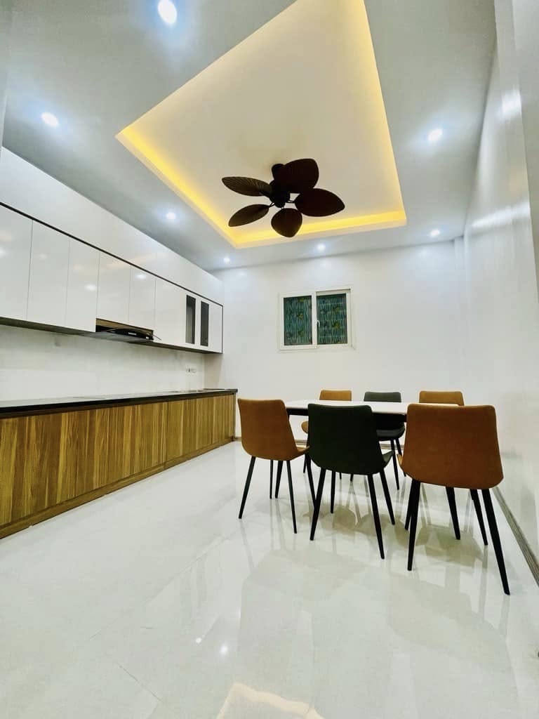 VỊ TRÍ ĐẸP - NHÀ MỚI LUNG LINH - TIỀM NĂNG PHÁT TRIỂN CAO - CÓ SỔ