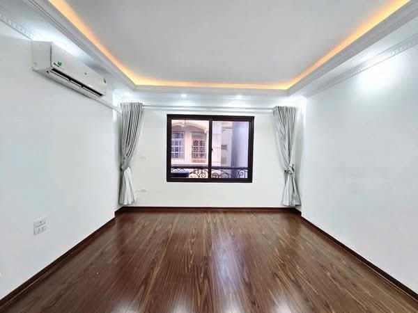 SIÊU PHẨM CỰC HOT - FULL NỘI THẤT - MỚI TINH -  XÁCH VALI VỀ LÀ Ở NGAY - CÓ SỔ