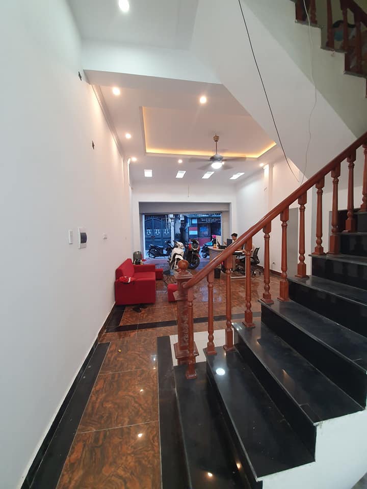 Bán gấp nhà Bùi Xương Trạch, ngõ ôtô tránh, 70m2, chỉ 8.99 tỷ.
