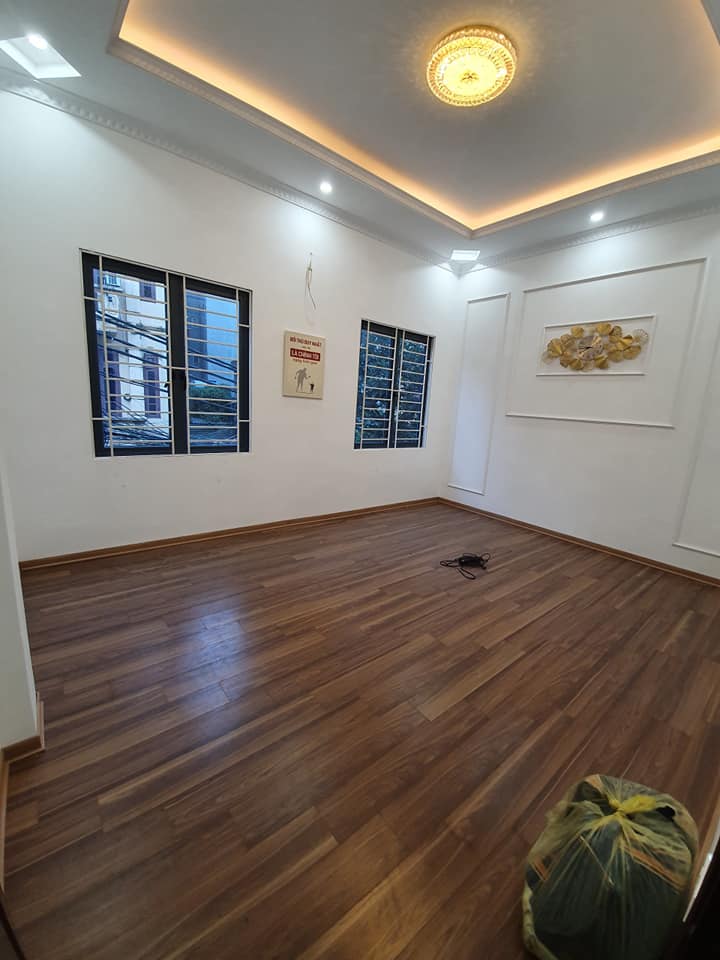 Bán gấp nhà Bùi Xương Trạch, ngõ ôtô tránh, 70m2, chỉ 8.99 tỷ.