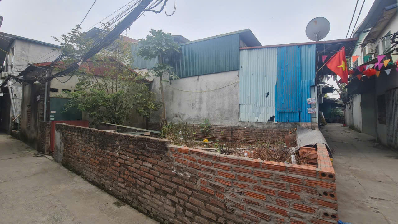 LÔ GÓC-LÕI NAM TỪ LIÊM-CÁCH MẶT PHỐ 20M