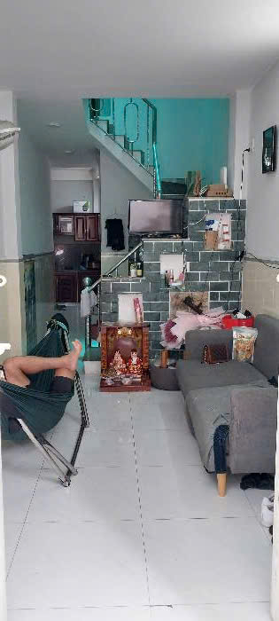 Nhà siêu hot dưới 5 tỷ đường Nguyễn Văn Nguyễn , quận 1. Liên hệ em Thắng ( 0969844619 ) để được hỗ trợ nhé