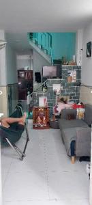 Nhà siêu hot dưới 5 tỷ đường Nguyễn Văn Nguyễn , quận 1. Liên hệ em Thắng ( 0969844619 ) để được hỗ trợ nhé