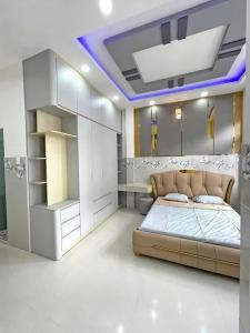 MẶT TIỀN ĐƯỜNG SỐ TÂN QUY - NGANG 4M - CHỈ NHỈNH 4 TỎI