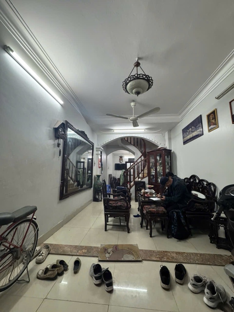 LÔ GÓC CỰC HIẾM, NHÀ Ở TIỆN LỢI