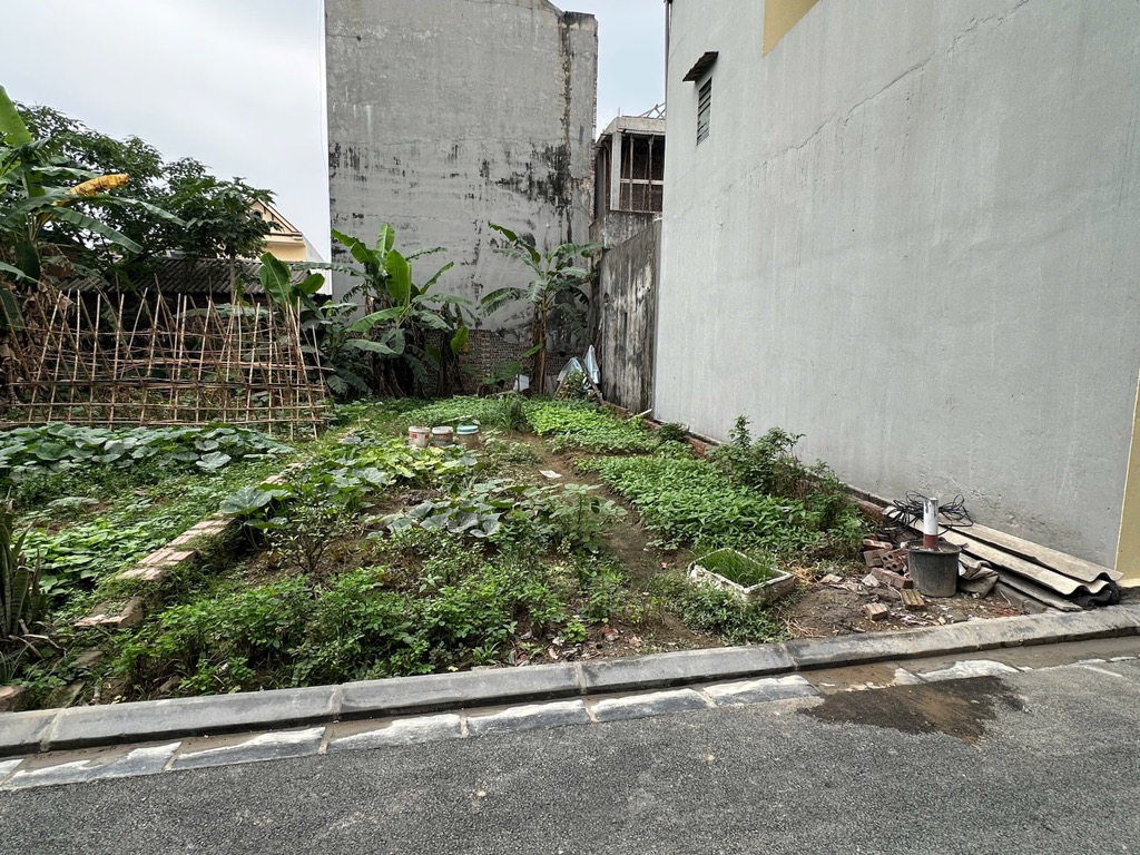 SIÊU PHẨM - PHÂN LÔ, ĐƯỜNG THÔNG Ô TÔ NGỦ TRONG ĐẤT, 30M RA ĐƯỜNG LÊ HỮU TỰU, ĐẦU TƯ ĐỈNH.