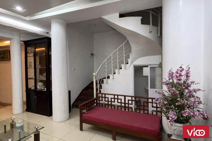 Chính chủ tôi cần bán nhà 43m2 5 Tầng, Ngõ Giếng Mứt, phố Bạch Mai, quận Hai Bà Trưng, tp Hà Nội