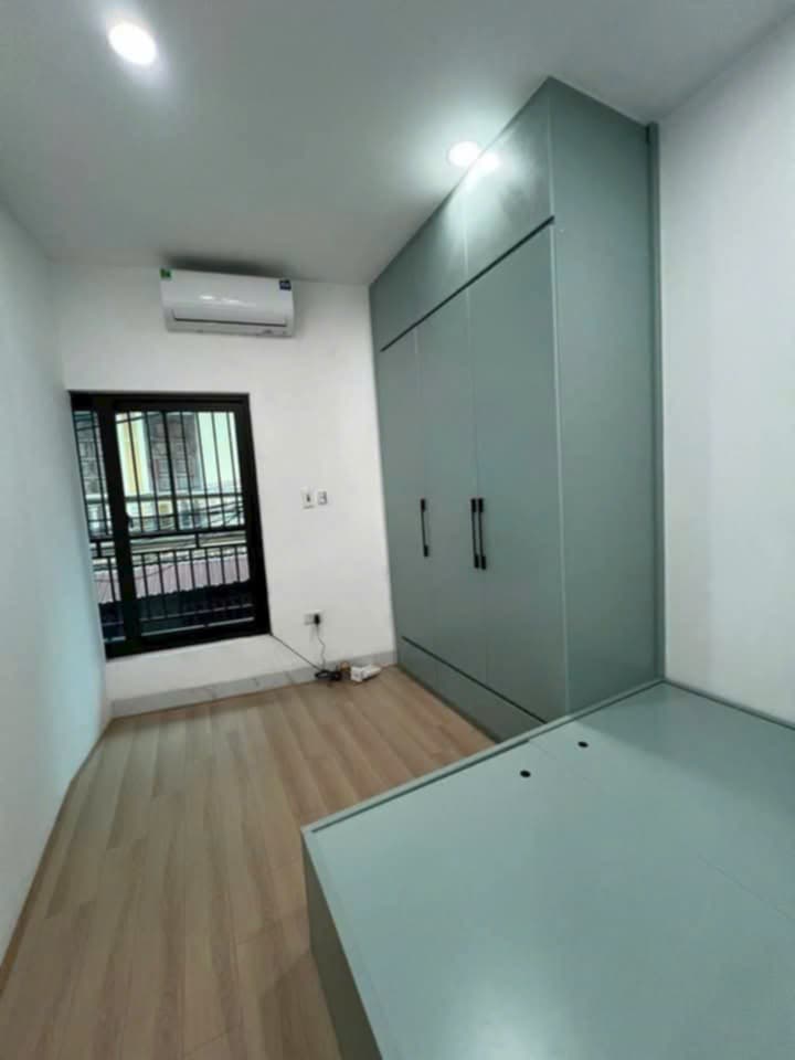 Tòa Chung Cư Có THANG MÁY - DT 70m - Giá 4.35 tỷ có thương lượng