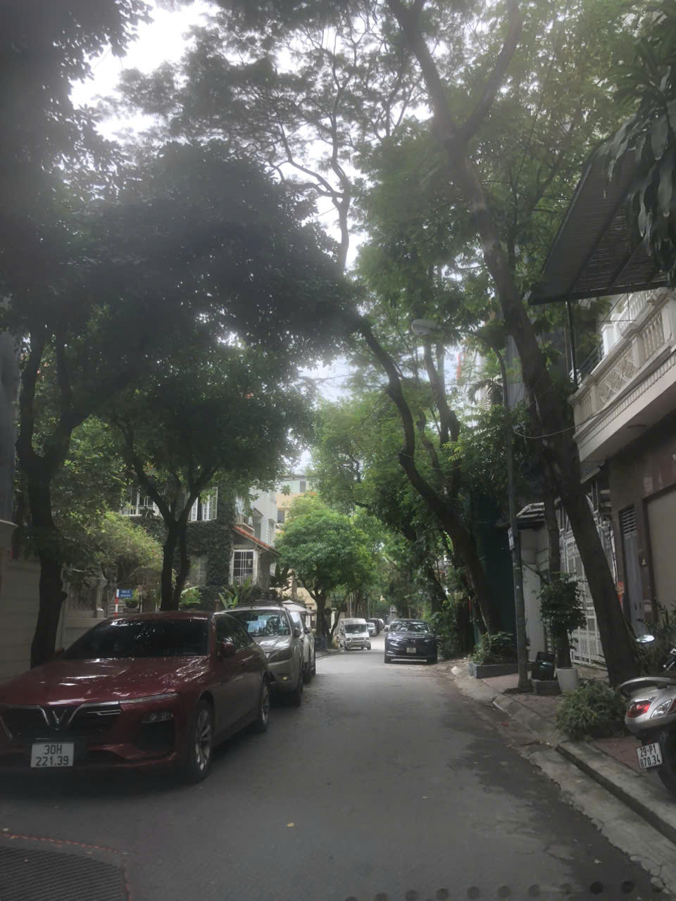 Bán nhà phố Xuân Quỳnh, Trung Hòa, Cầu Giấy, con phố nhà giầu đẹp nhất Quận.