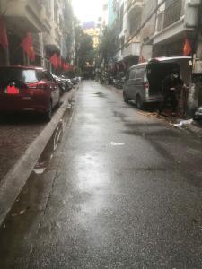 Bán nhà Phân lô Mạc Thái Tổ, 40m2, 4 tầng, 15 tỷ, nhiều mặt thoáng, mặt đường ô tô tránh.