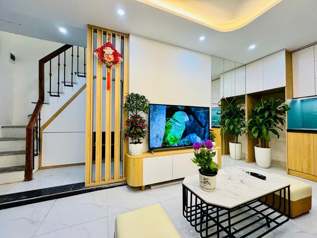 Bán nhà Kim Ngưu, Vài bước chân ra phố ( Hiếm ), 30m, 6.35 Tỷ ( có thỏa thuận )