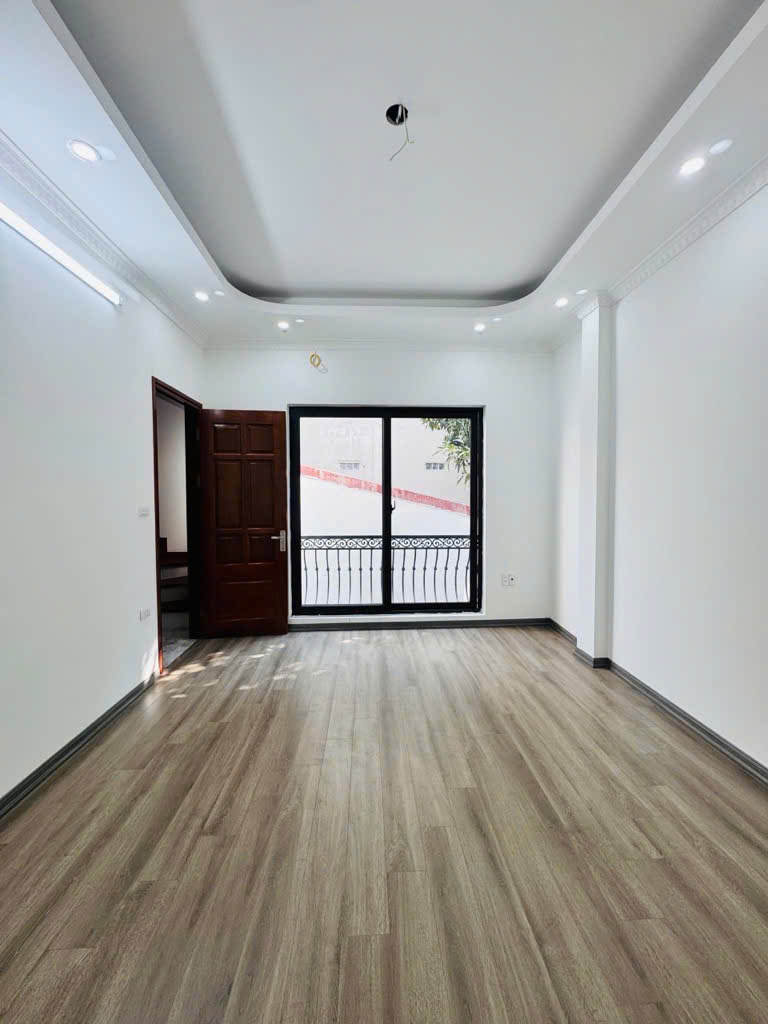 Bán nhà Kim Ngưu - Nhà mới cứng, Khu văn minh cao cấp - 32m - 8.7 tỷ ( có thỏa thuận )