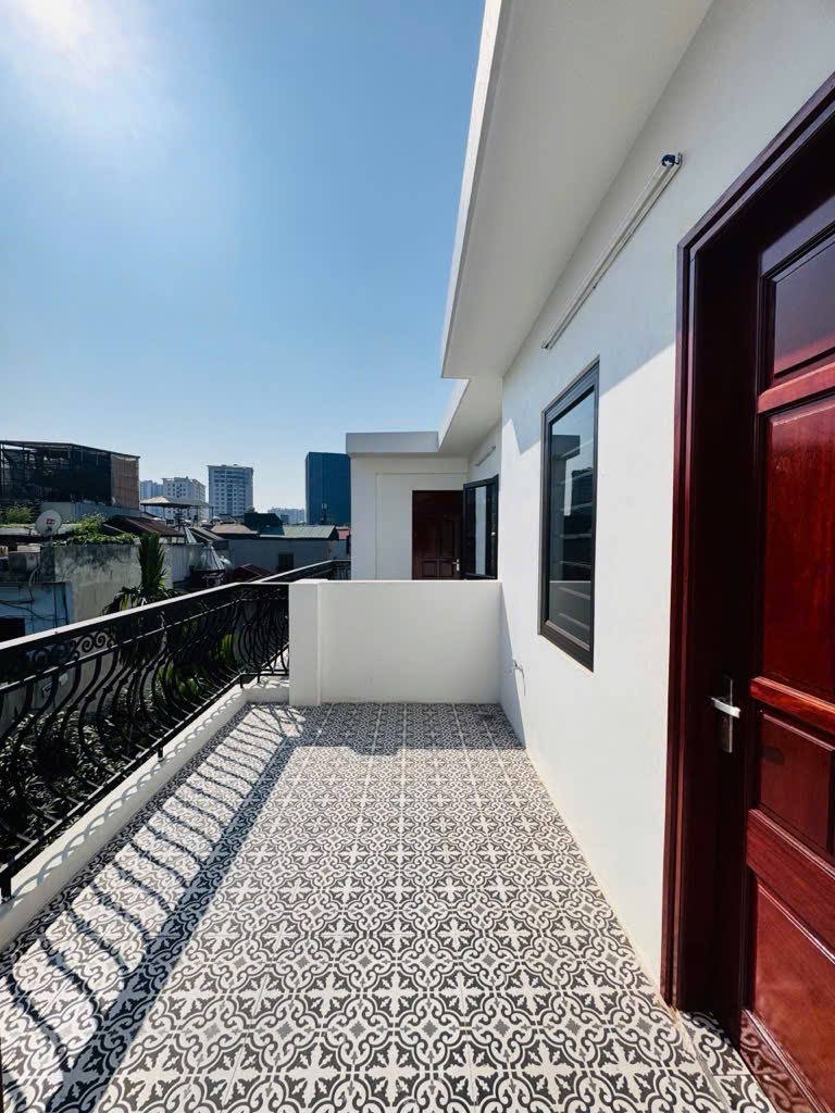 Bán nhà Kim Ngưu - Nhà mới cứng, Khu văn minh cao cấp - 32m - 8.7 tỷ ( có thỏa thuận )