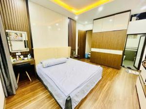 Bán nhà Kim Ngưu - Đường phân lô Ô tô chạy vòng quanh - 32m, 4 tầng - 8.6 tỷ ( có thỏa thuận )