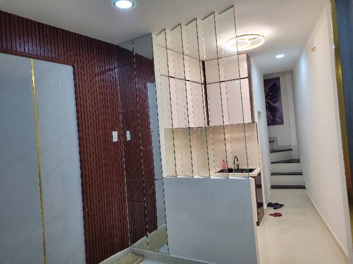 Bán gấp nhà mặt tiền hẻm , Hưng Phú, P9, Q8, 4,3x9, 2 tầng, nhà mới 99%, 2.xx tỷ