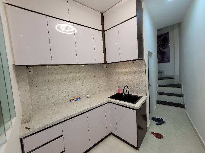 Bán gấp nhà mặt tiền hẻm , Hưng Phú, P9, Q8, 4,3x9, 2 tầng, nhà mới 99%, 2.xx tỷ