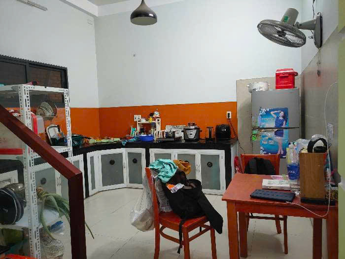 Chính chủ bán căn nhà 4 Tầng gần Bến xe An Sương, Quận 12, diện tích 120m2, sẵn sàng công chứng ngay