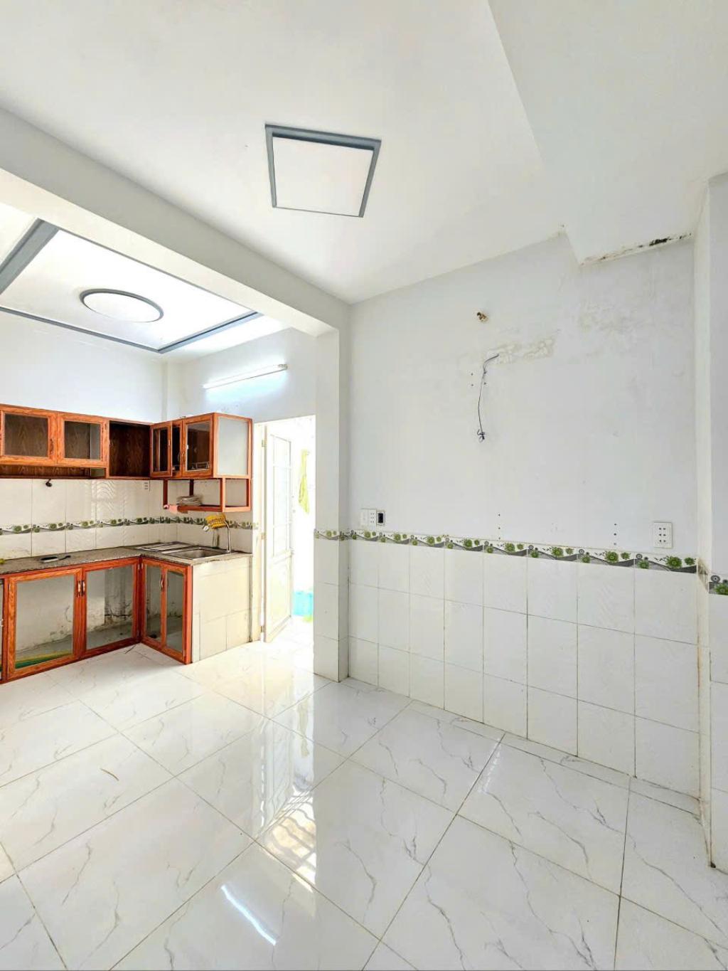 Ngay cầu Phú Xuân- Nhà bè DT 85m chỉ nhỉnh 3T