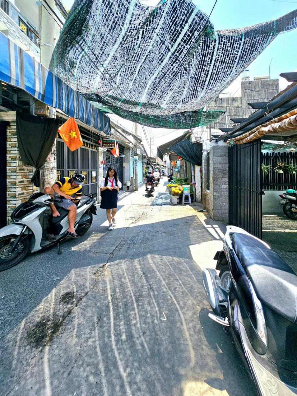 Ngay cầu Phú Xuân- Nhà bè DT 85m chỉ nhỉnh 3T