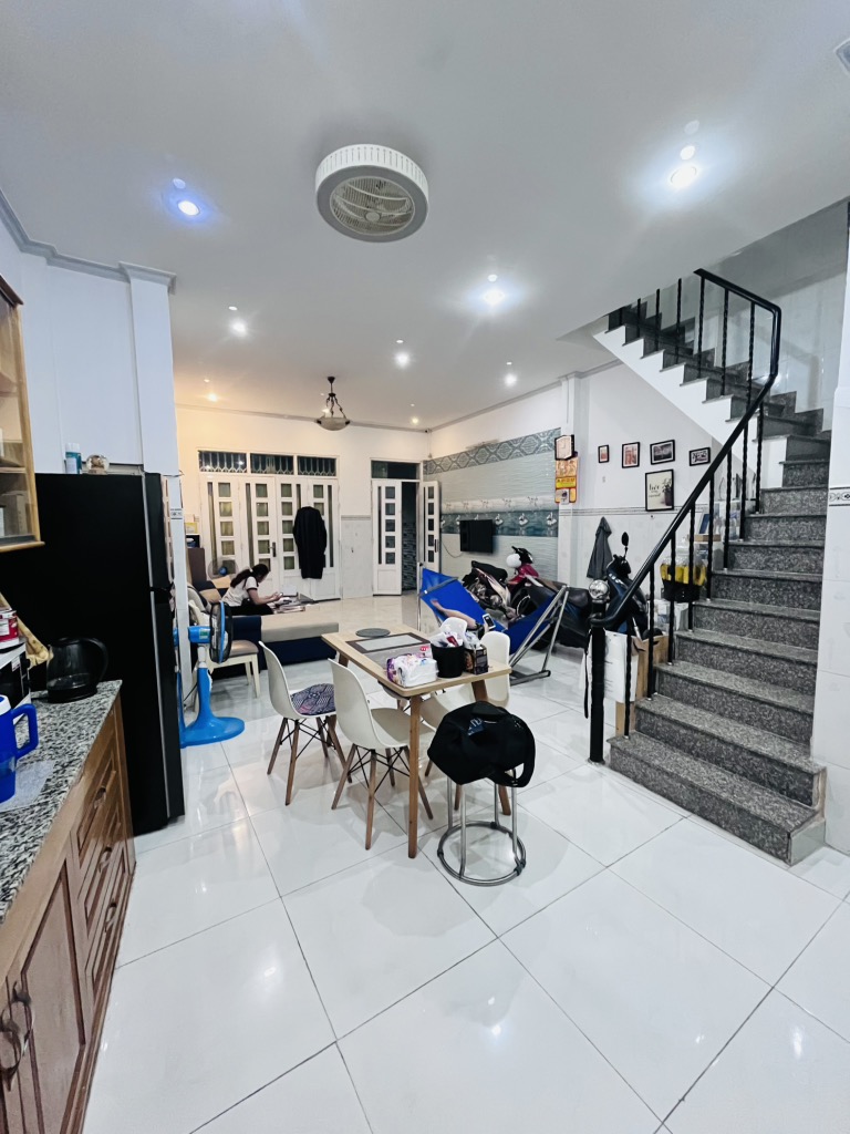 Quận 8, Đ. Phạm Thế Hiển ,nở hậu,2 tầng, DT 108.8m2, SHR, Nhỉnh 4 tỷ