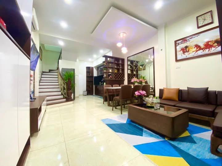 Bán Nhà phố VƯƠNG THỪA VŨ , dân xây, siêu đẹp, siêu tiện ích, không có căn thứ 2.