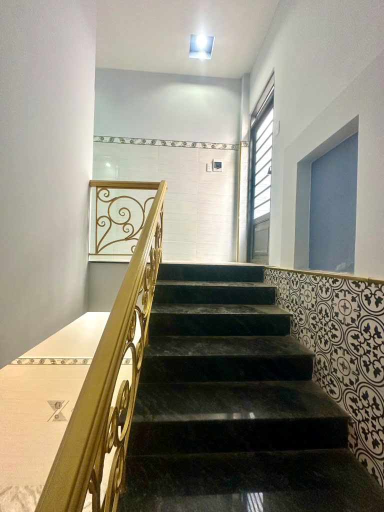 Nhà giá tốt nhất khu vực Tân Sơn nhì , k có căn thứ 2 để so sánh 