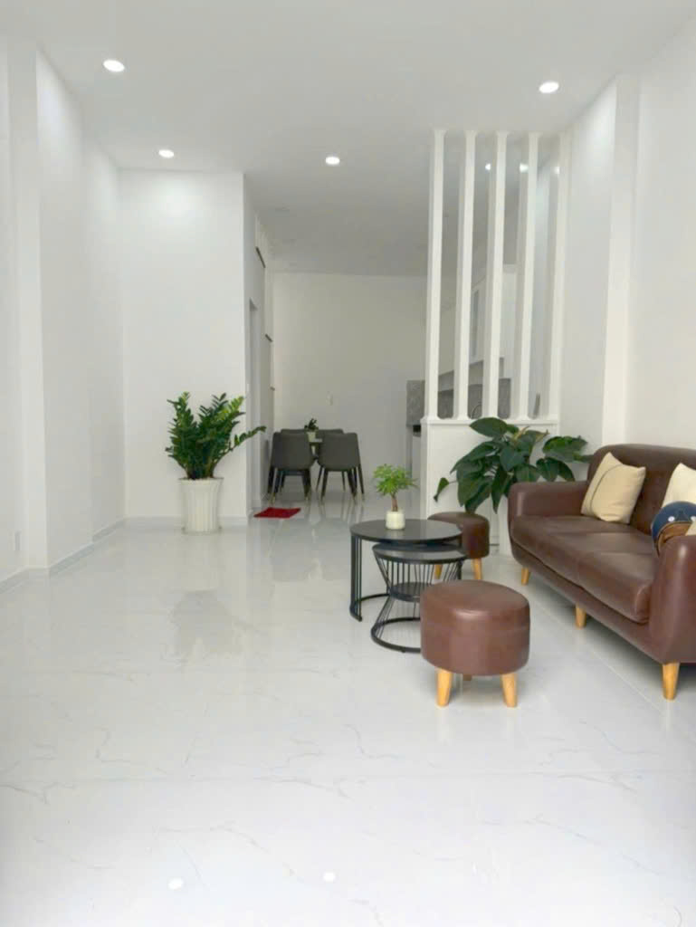 SIÊU PHẨM 2 TẦNG MỚI TINH - NGAY ÂU CƠ - TRUNG TÂM TÂN PHÚ - 40M2 - SỔ ĐẸP HOÀN CÔNG ĐỦ - SÁT MẶT TIỀN - GIÁ CHỈ HƠN 4 TỶ 