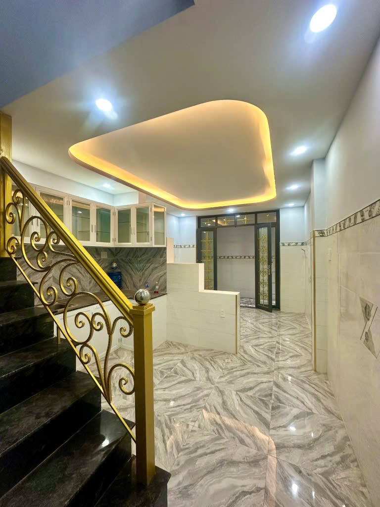 Nhà giá tốt nhất khu vực Tân Sơn nhì , k có căn thứ 2 để so sánh 