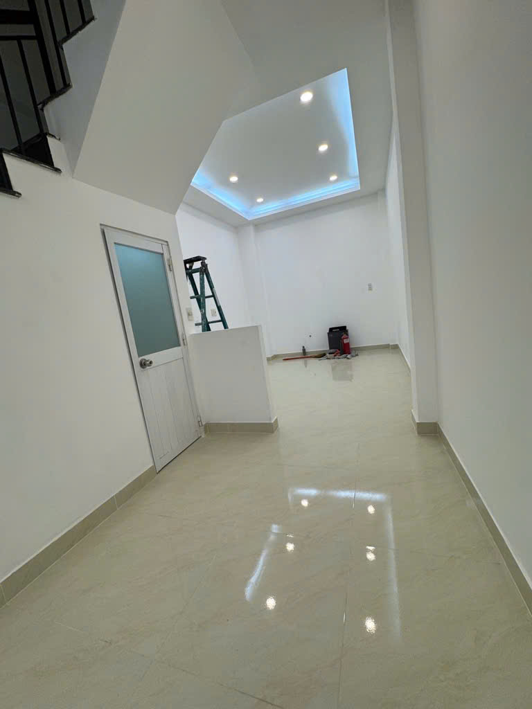 NHÀ QUẬN 10, ĐƯỜNG 3/2, HẺM 606, PHƯỜNG 14 ,DT: 39M2, GIÁ CHỈ 8TY350 CÒN TL.