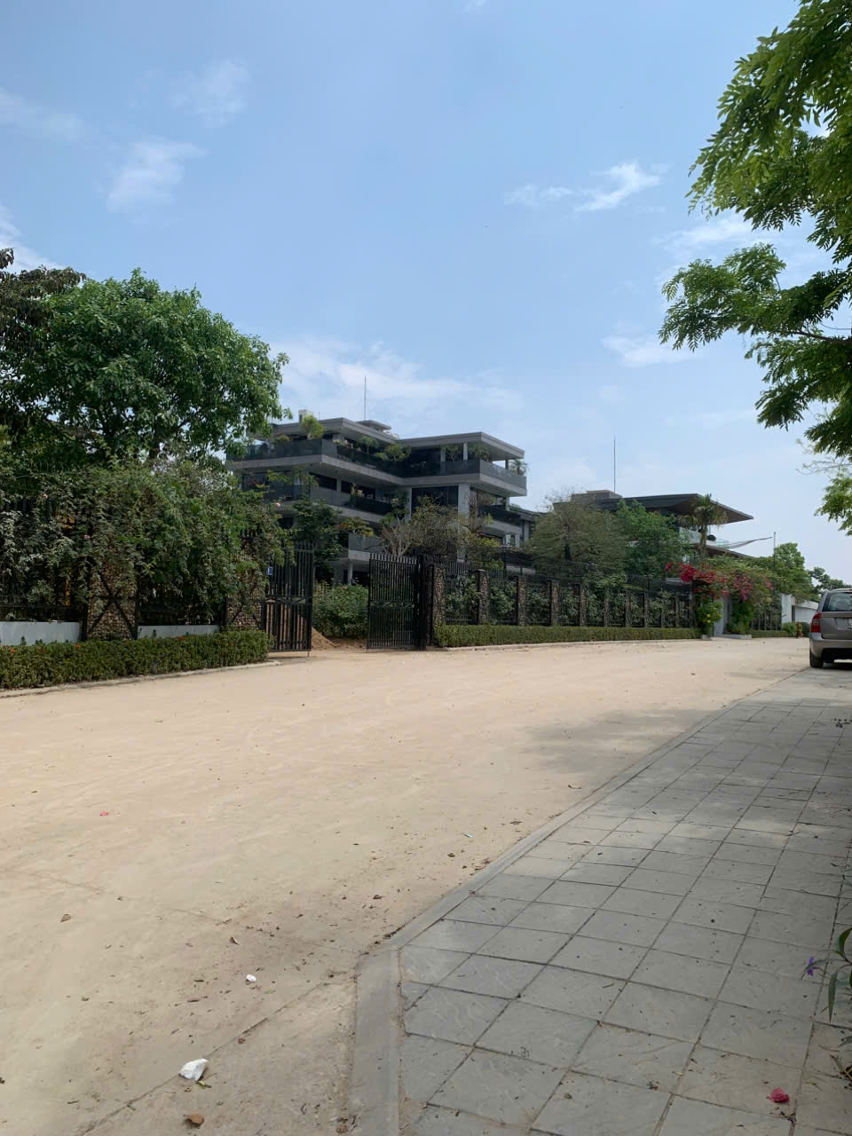 yên hà ,hải bối ,sát cầu thăng long, thành phố thông minh, ô tô ngủ trong đất , hơn 4 tỷ