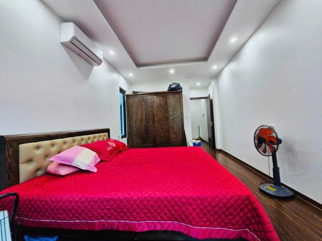 Bán nhà Hà Đông - Biên Giang - Nhà mới 5 tầng- lô góc -30m2 giá 4.3tỷ