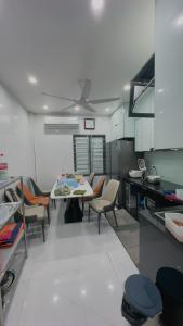 Bán nhà KHương Trung- gần royalcity-45m2-giá 10,35 tỷ.