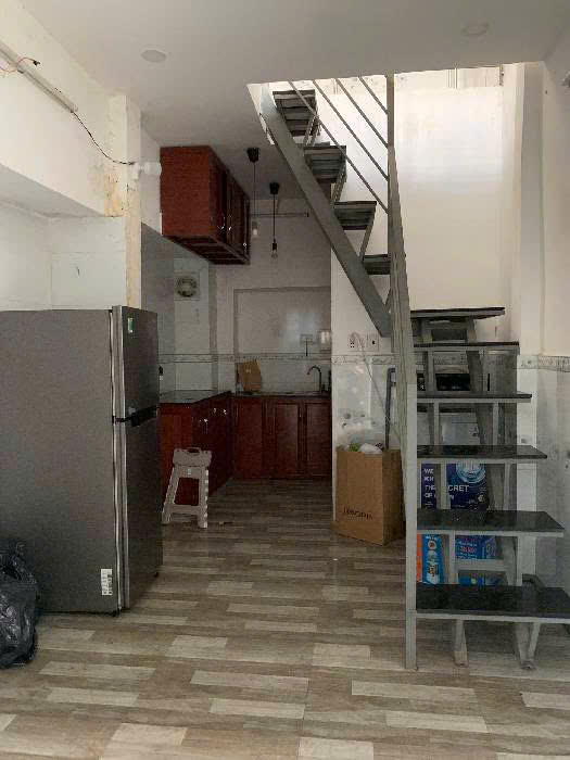CHỈ 2.2X T. Ỷ, NHÀ BÌNH THẠNH, PHAN VĂN TRỊ, P11, SÁT MẶT TIỀN PHẠM VĂN ĐỒNG, SỔ VUÔNG NHƯ TỜ A4 GẦN ĐH Công Nghiệp.