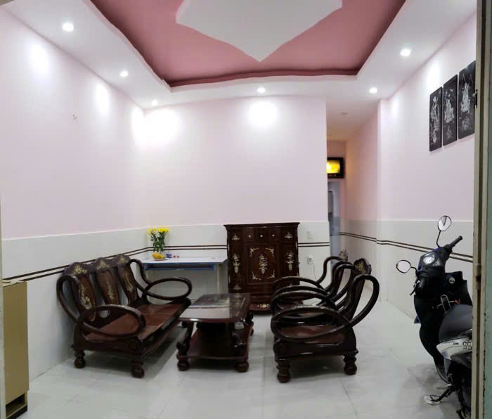 BÁN NHÀ KHU BÌNH LỢI, P13, BT. DT 48m2, 2 TẦNG 2PN, 1WC, BẾP + P KHÁCH CÓ SÂN ĐỂ XE, TƯƠNG LAI 2 MẶT TIỀN LỘ LỚN , GIÁ 5,7 TỶ.