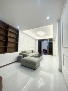 Bán nhà Kim Giang 7 tầng 7.5 tỷ nhà đẹp ô tô đỗ gần