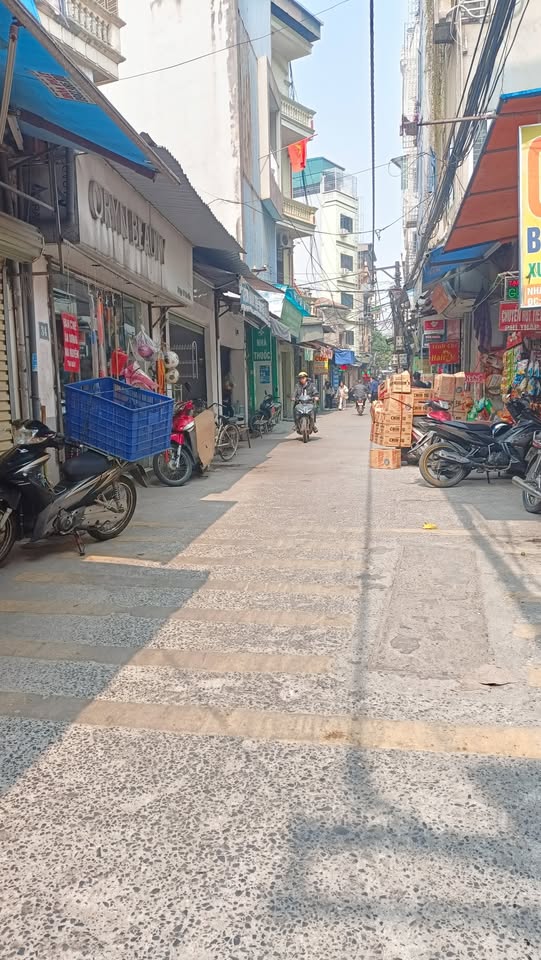 Nhà ô tô đỗ cửa - Phú Thứ - Tây Mỗ