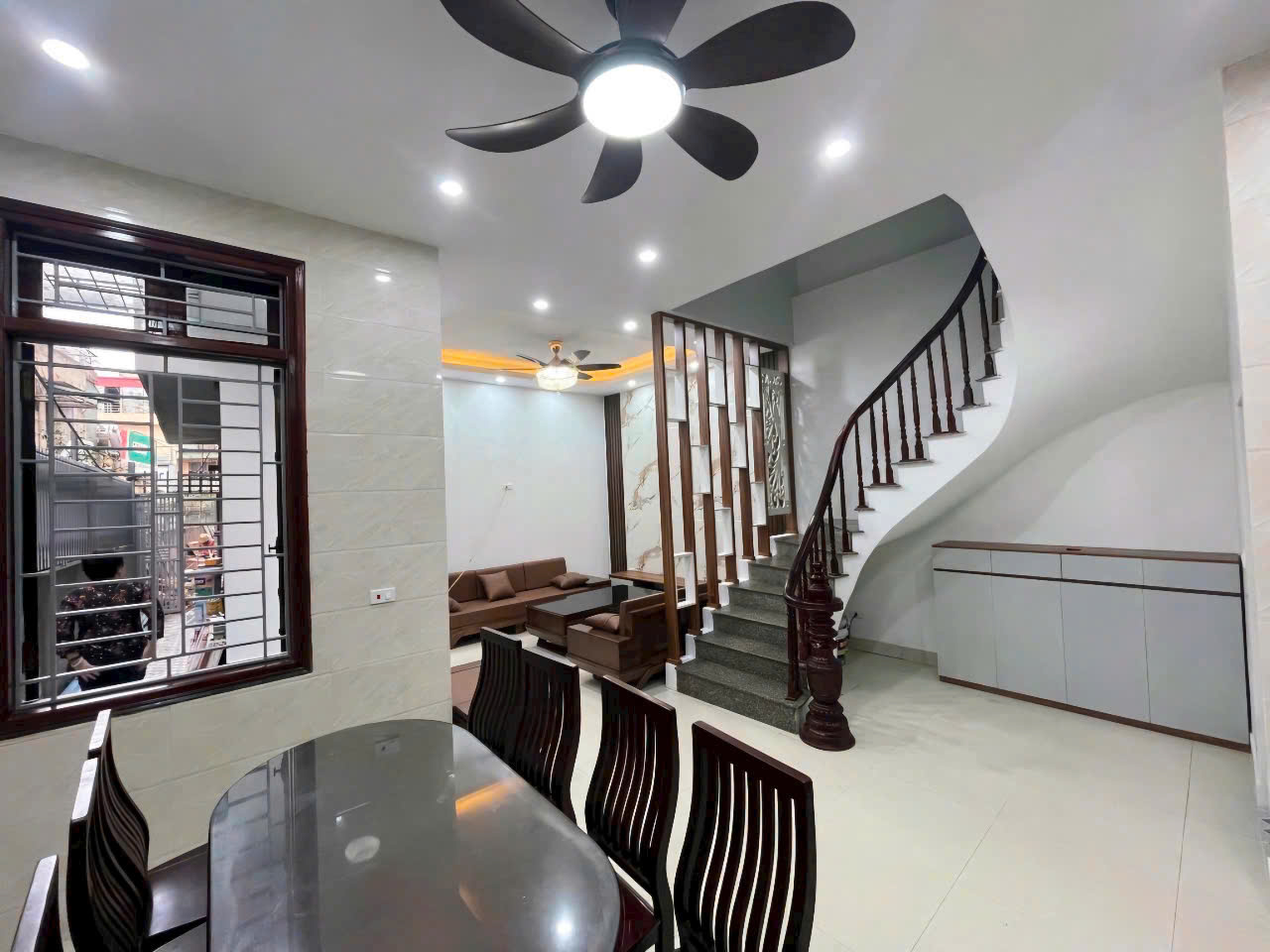 BÁN NHÀ VẠN PHÚ HÀ ĐÔNG - CĂN GÓC MỚI ĐẸP - SỔ ĐỎ