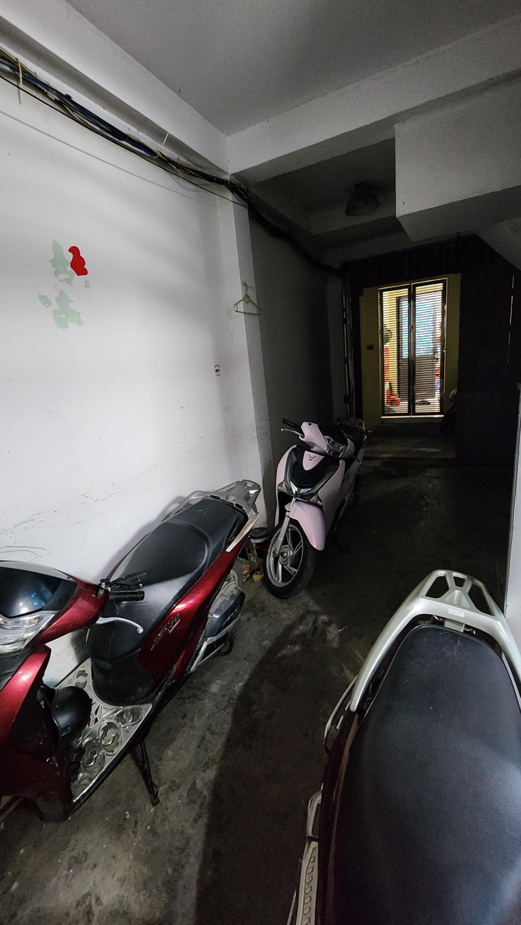 * Bán nhà Thịnh Hào - 5 Tầng - 17m2 - 3,15 Tỷ *