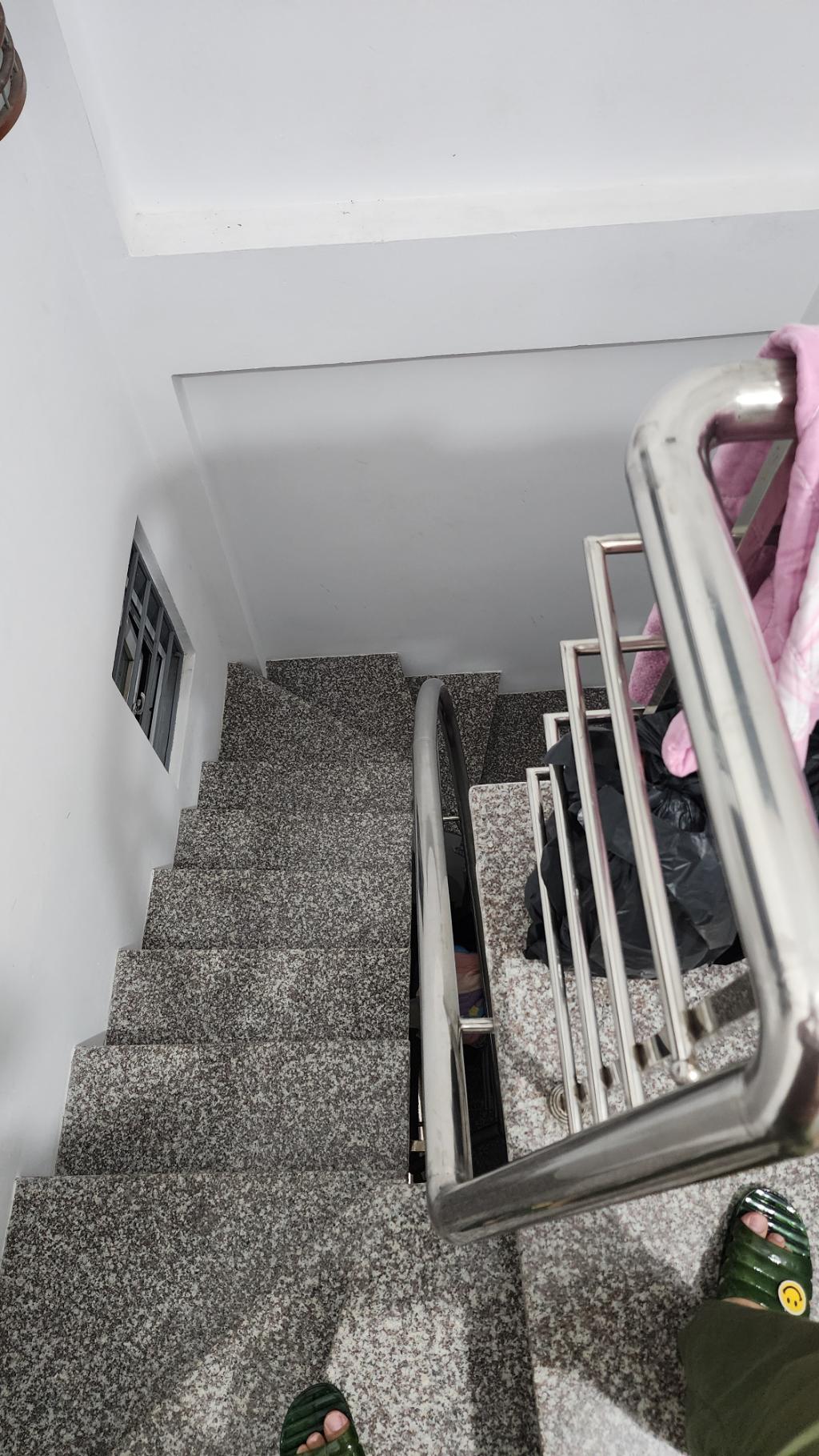 * Bán nhà Thịnh Hào - 5 Tầng - 17m2 - 3,15 Tỷ *