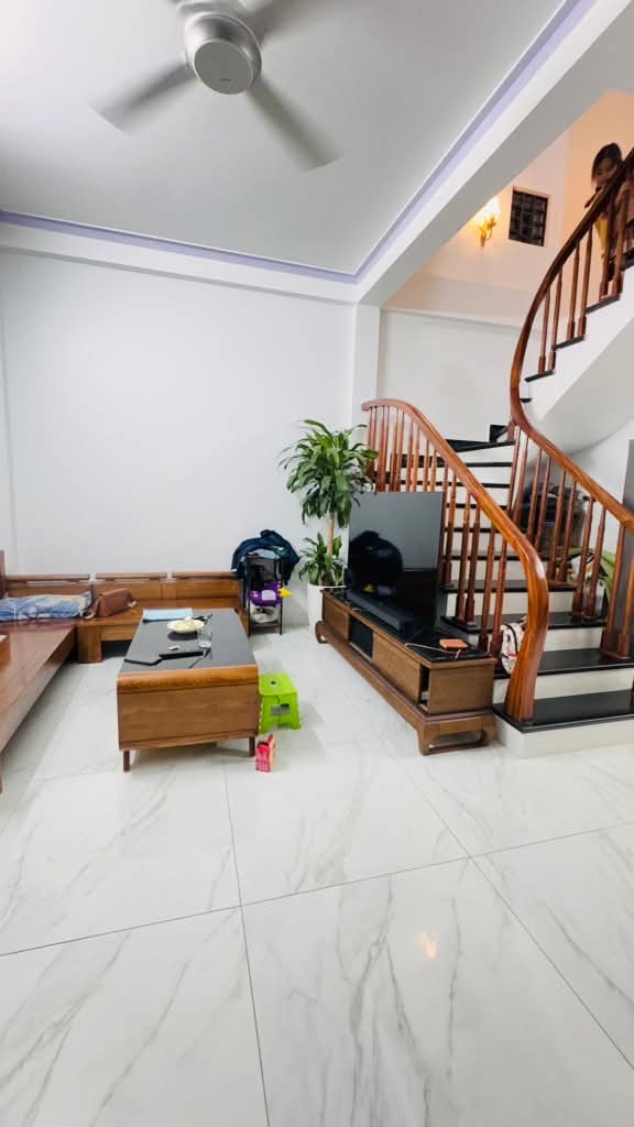 Phú Diễn 35m2, 3.5 tỷ, ngõ ô tô, full nội thất