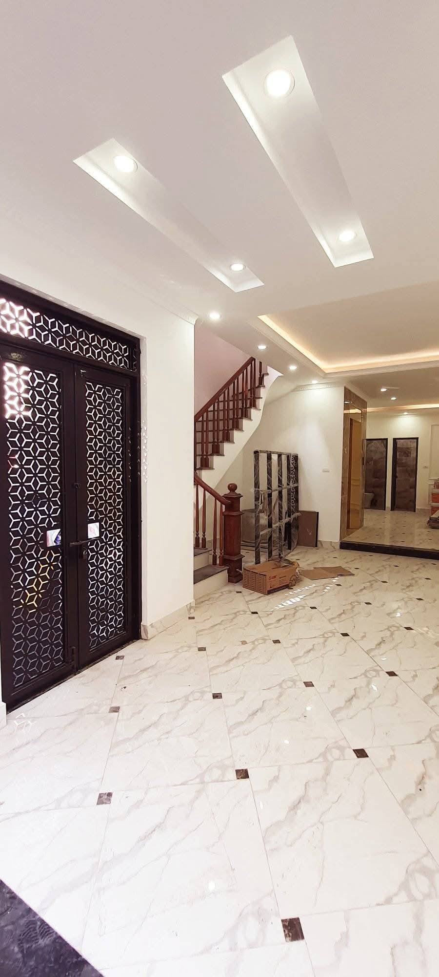 Bán nhà  4PN- 36m2, Phố Đại Từ, dân trí cao, giá cực chất 5,6 tỷ