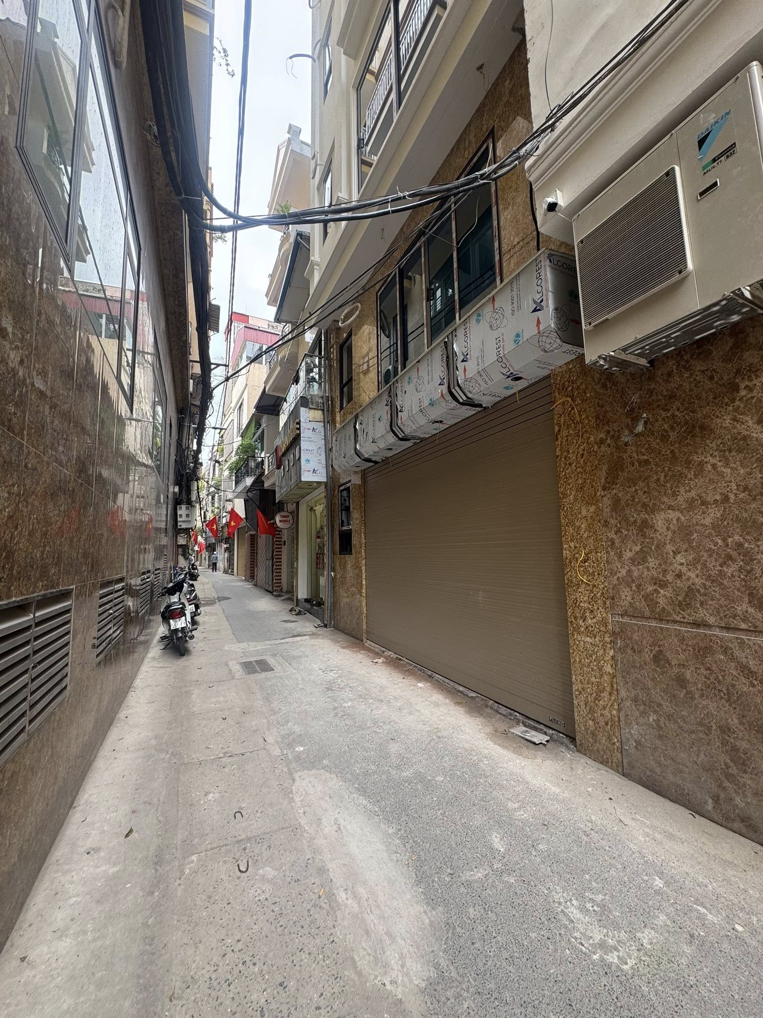 Bán gấp nhà Đại Từ - Hoàng Mai 41m2 *4 tầng - lô góc - view hồ, công viên