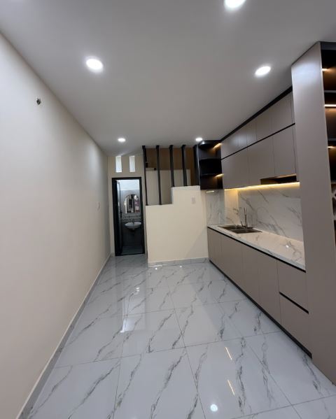 CĂN GÓC 2 MẶT TIỀN HẺM Ô TÔ ĐỖ CỬA NGUYỄN VĂN QUỲ CHỈ 5 TỶ NHỈNH