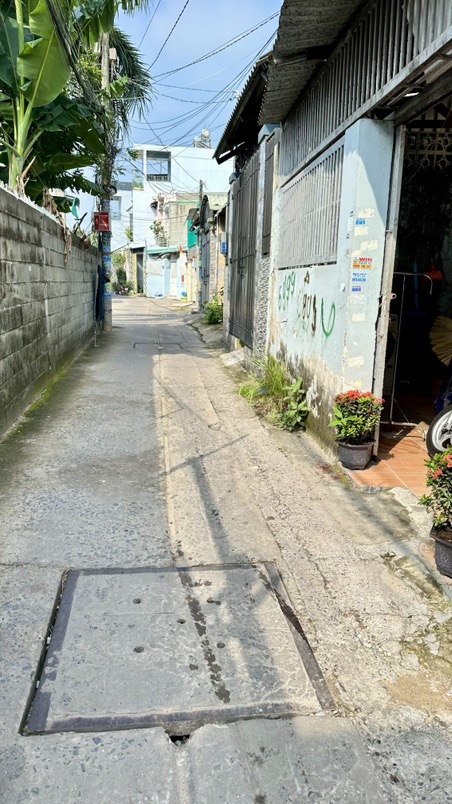 CHỦ BÁN NHÀ 52M .HẺM XE HƠI THÔNG.SHR.GIÁ 3.75 TỶ .BÀ ĐIỂM.HỐC MÔN.