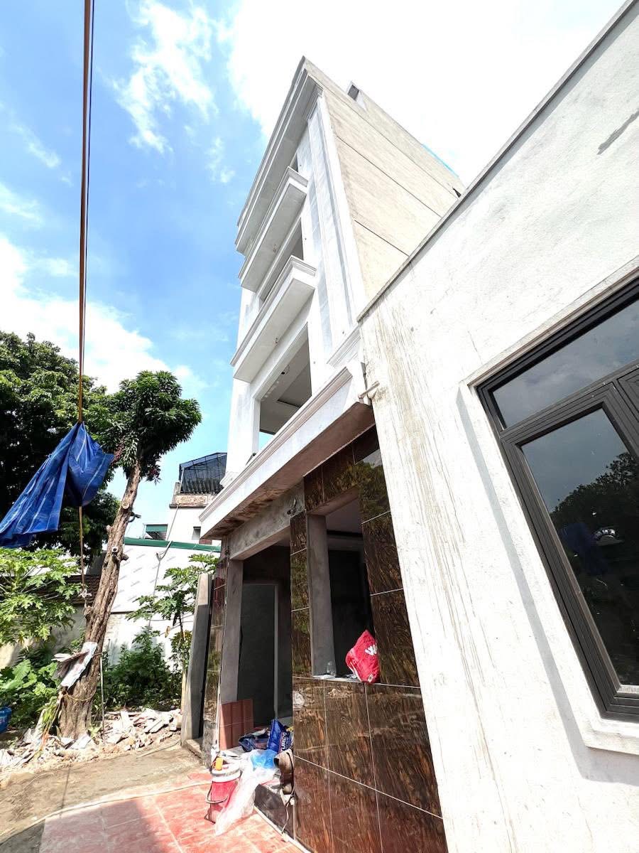 Chính chủ bán nhà ở Ỷ La - Dương Nội vị trí đẹp sổ đỏ cất tủ