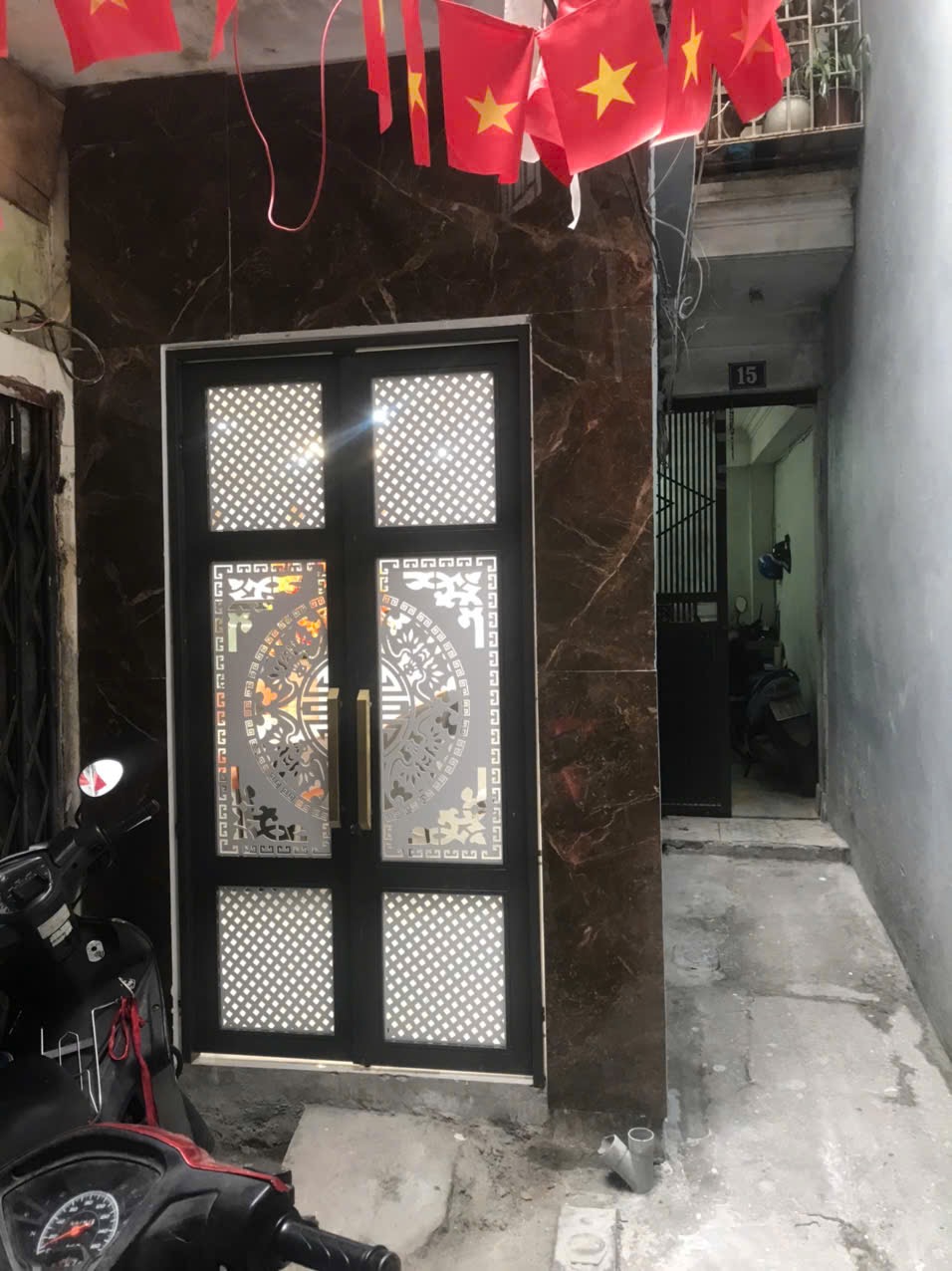 BÁN NHÀ KHÂM THIÊN 2 MẶT THOÁNG LÔ GÓC