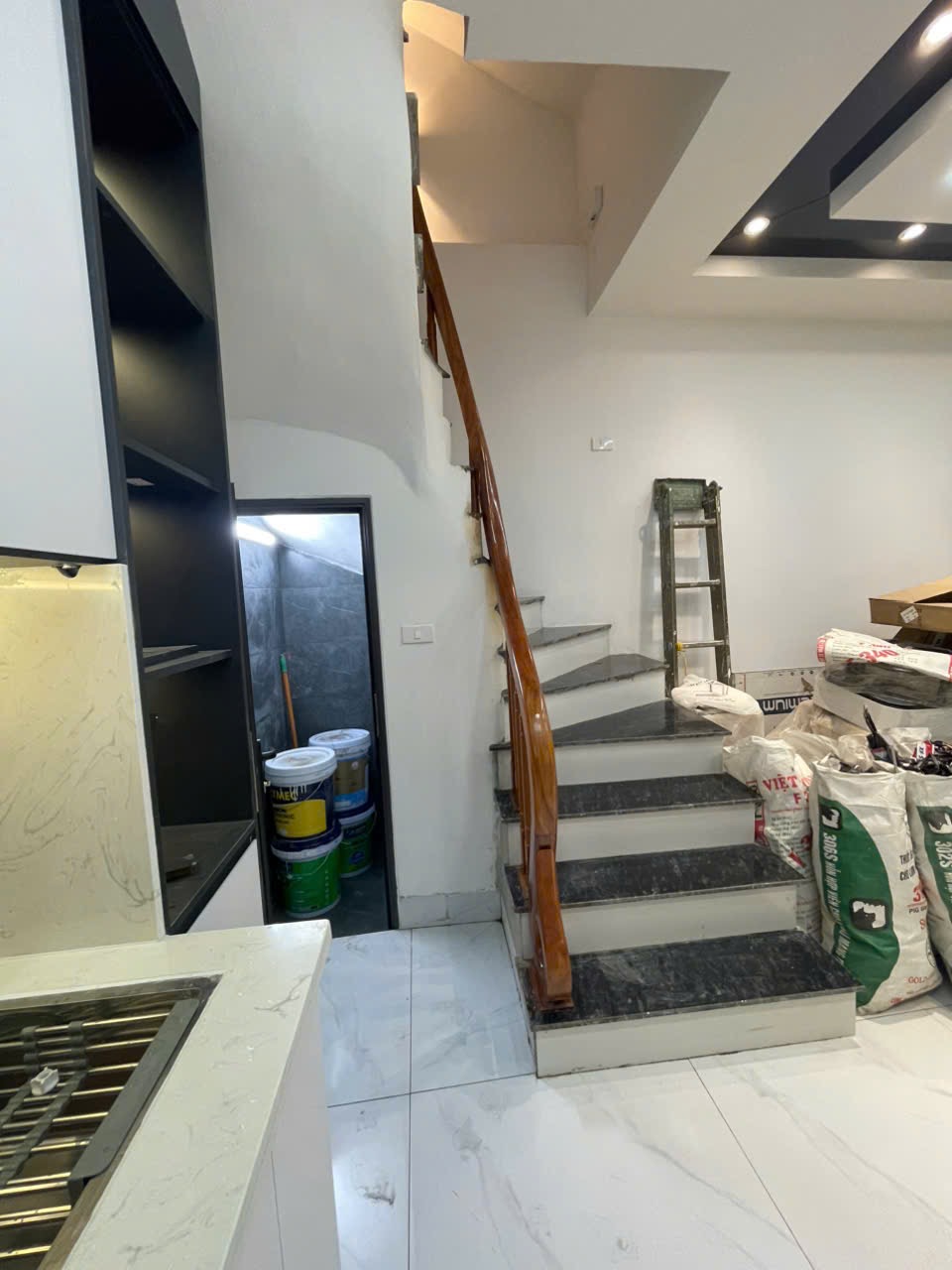 BÁN NHÀ VĂN HƯƠNG ĐỐNG ĐA 3 MẶT THOÁNG