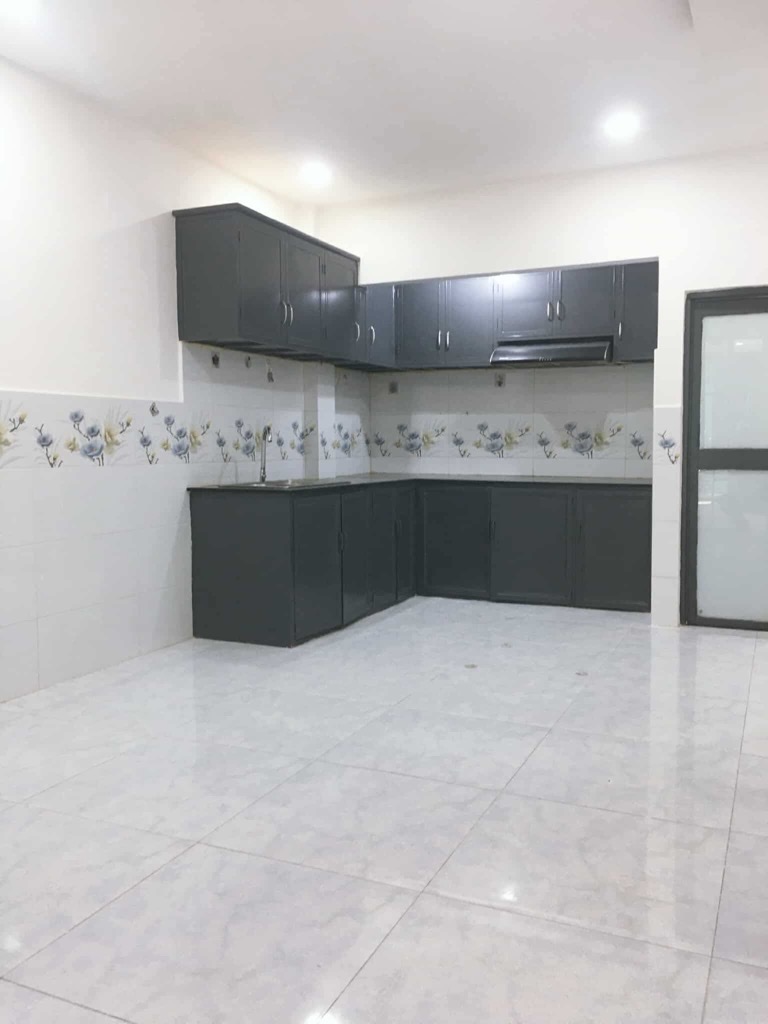 NGAY LÊ VĂN QUỚI - ĐƯỜNG XE HƠI THÔNG-GIÁP  TÂN PHÚ - 54M2 - CHỈ NHÍCH 4X.X.X...